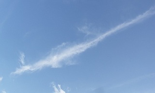 夏の空の龍.jpg